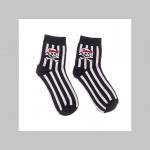 smrtka- lebka - pruhované ponožky unisex, materiál 95%polyester 5% elastan univerzálna veľkosť 35-42 farba čierno-bielo-červená